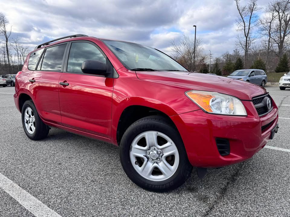 
								2011 Toyota rav4 SUV full									