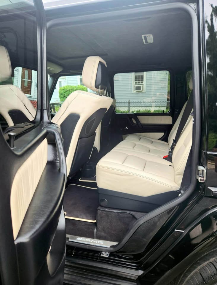 
								2011 Mercedes-Benz g-class full									